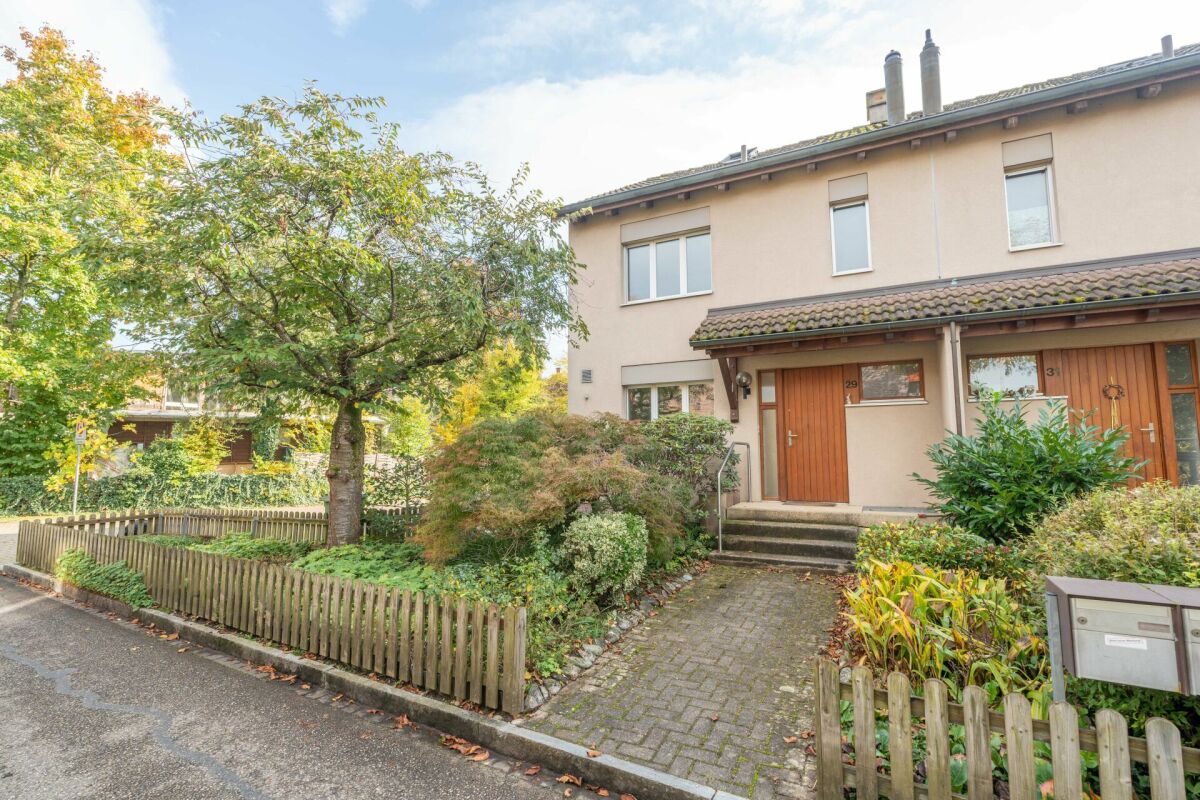 Rainenweg 29, 4153 Reinach BL – Reinach BL