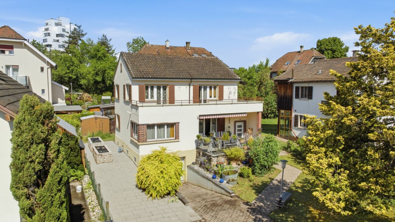 Platanenweg 11, 4142 Münchenstein – Münchenstein