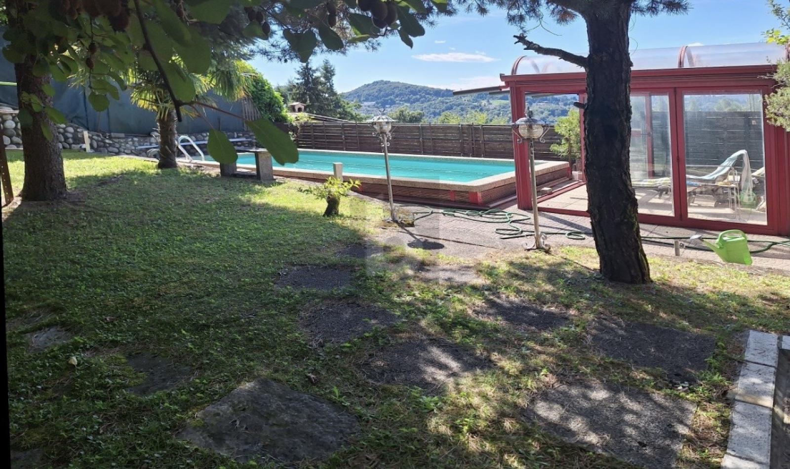 TRAUM-OASE MIT GARTEN, SCHWIMMBAD UND SAUNA – Carabbia