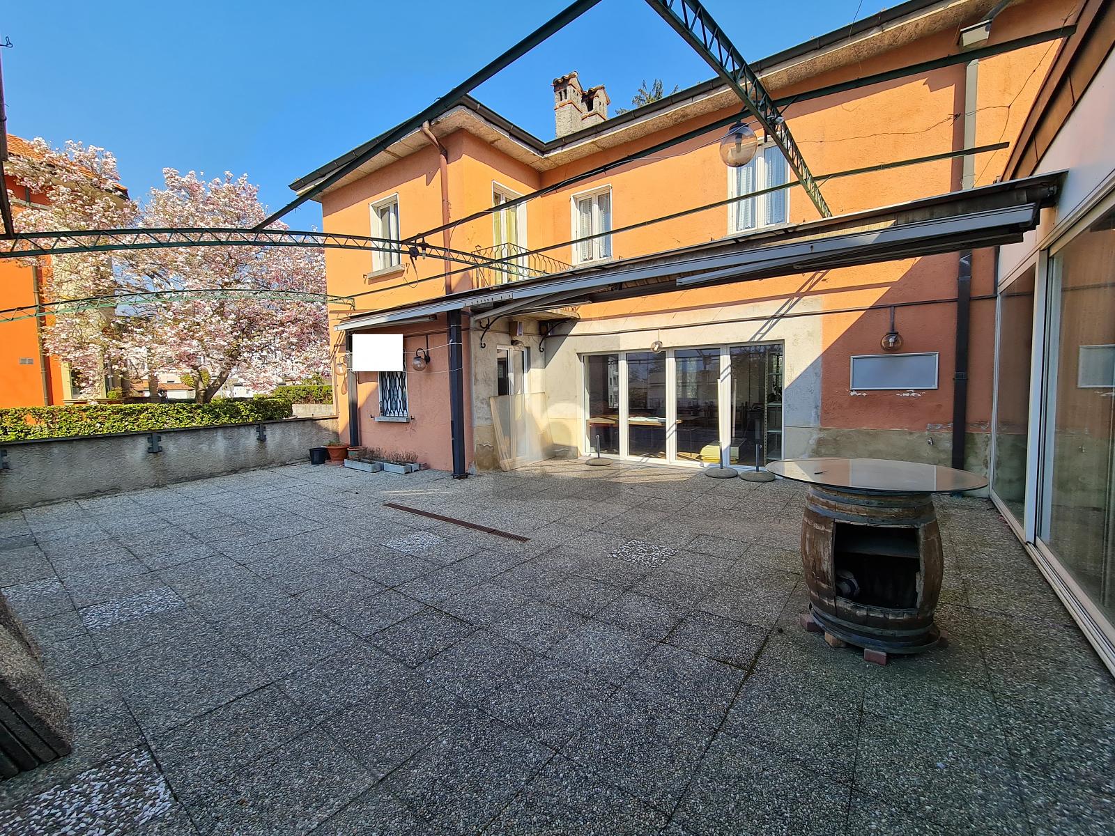 GERÄUMIG MIT TERRASSE – Bellinzona