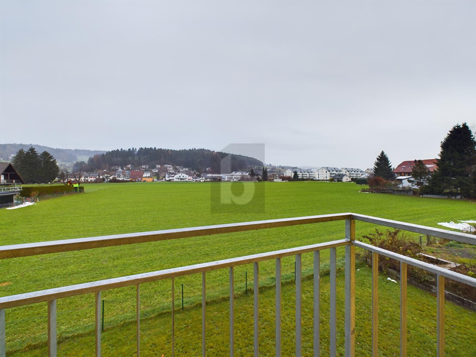 NEU RENOVIERT MIT BALKON – Oberkulm