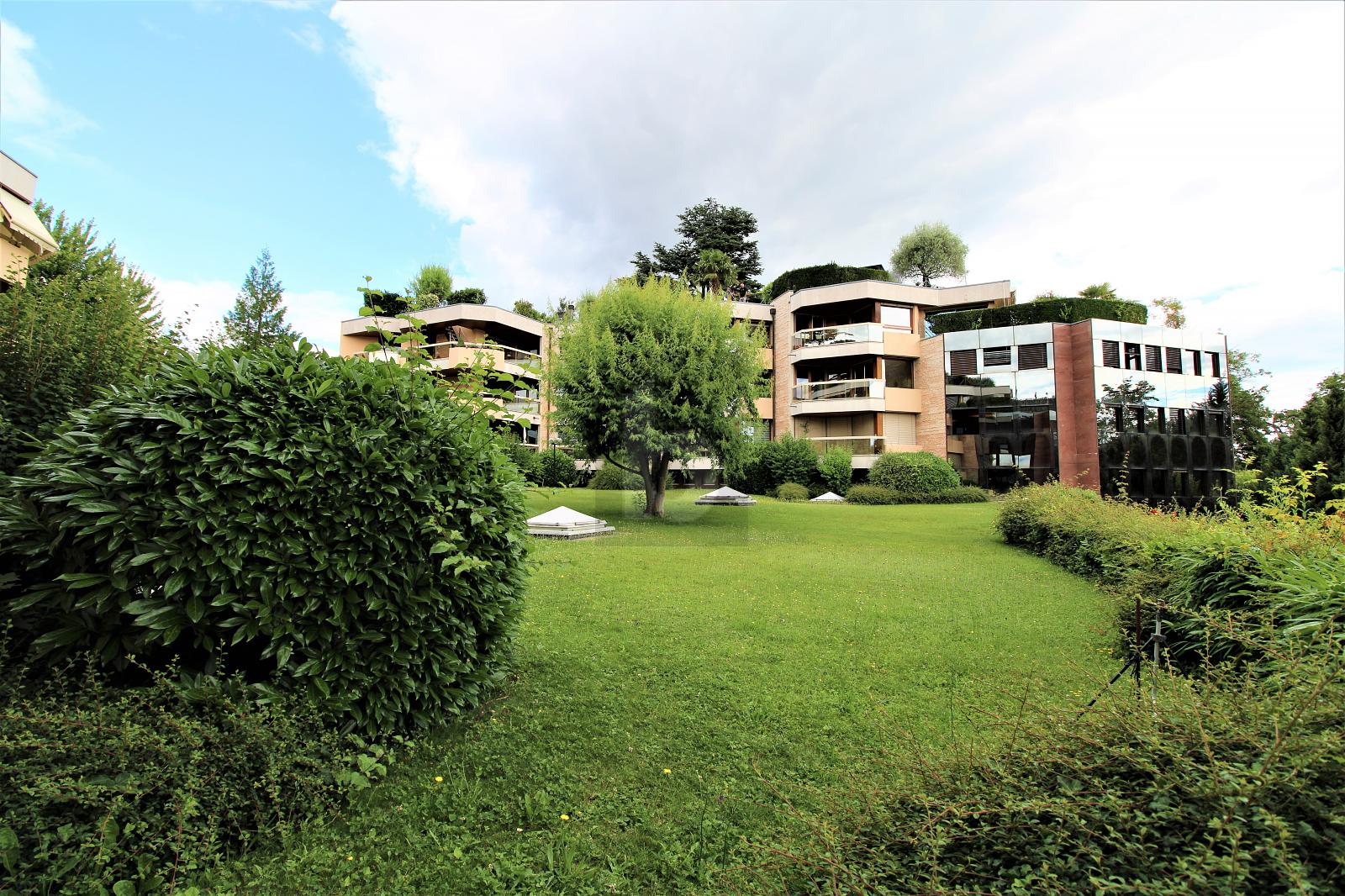 MODERN UND GROSSZÜGIG IN SEENÄHE – Mies-Tannay
