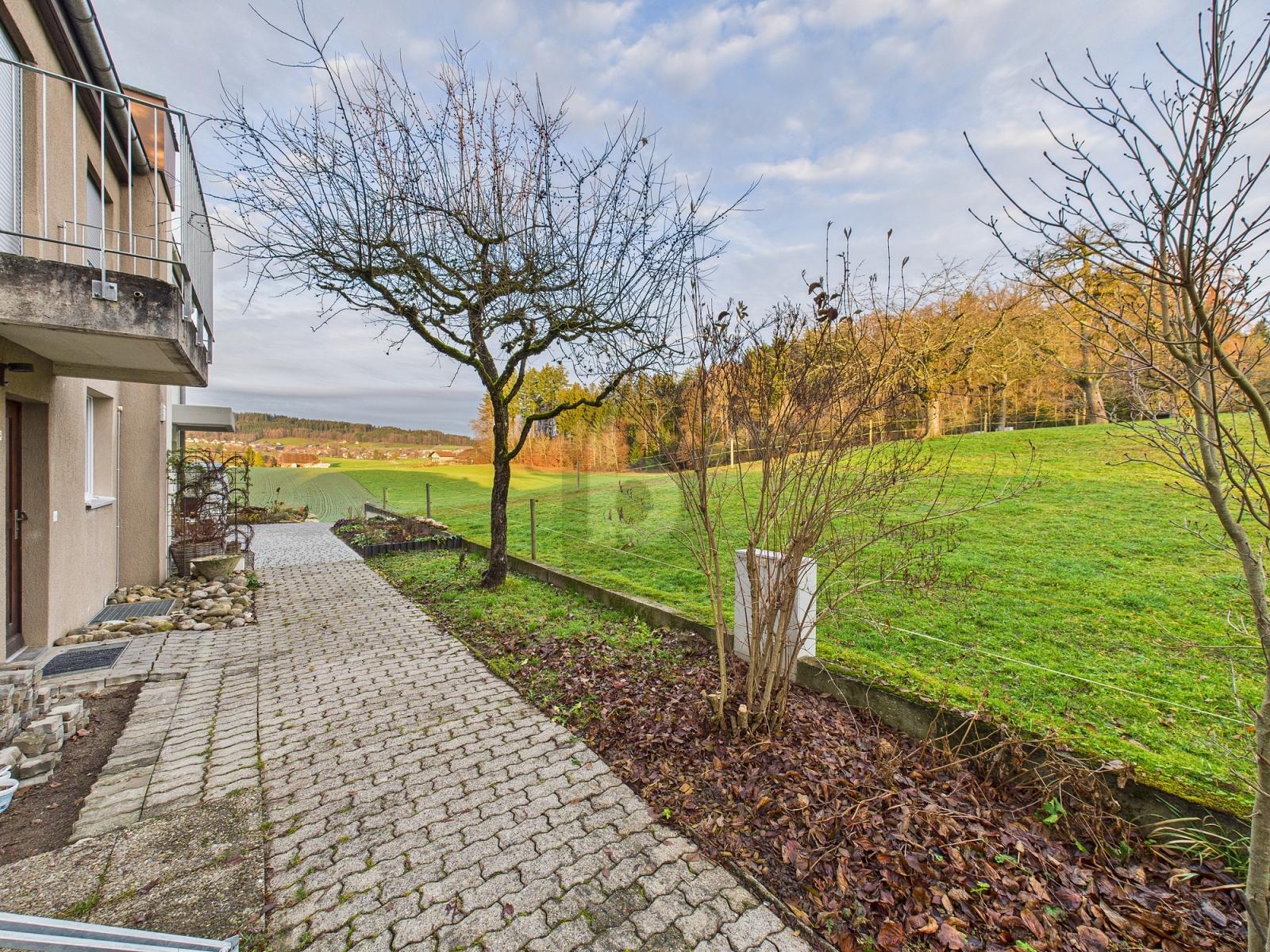 STADTNAH WOHNEN, IM GRÜNEN LEBEN – Meikirch