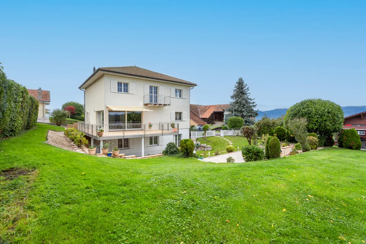 Gepflegtes Einfamilienhaus mit großem Garten