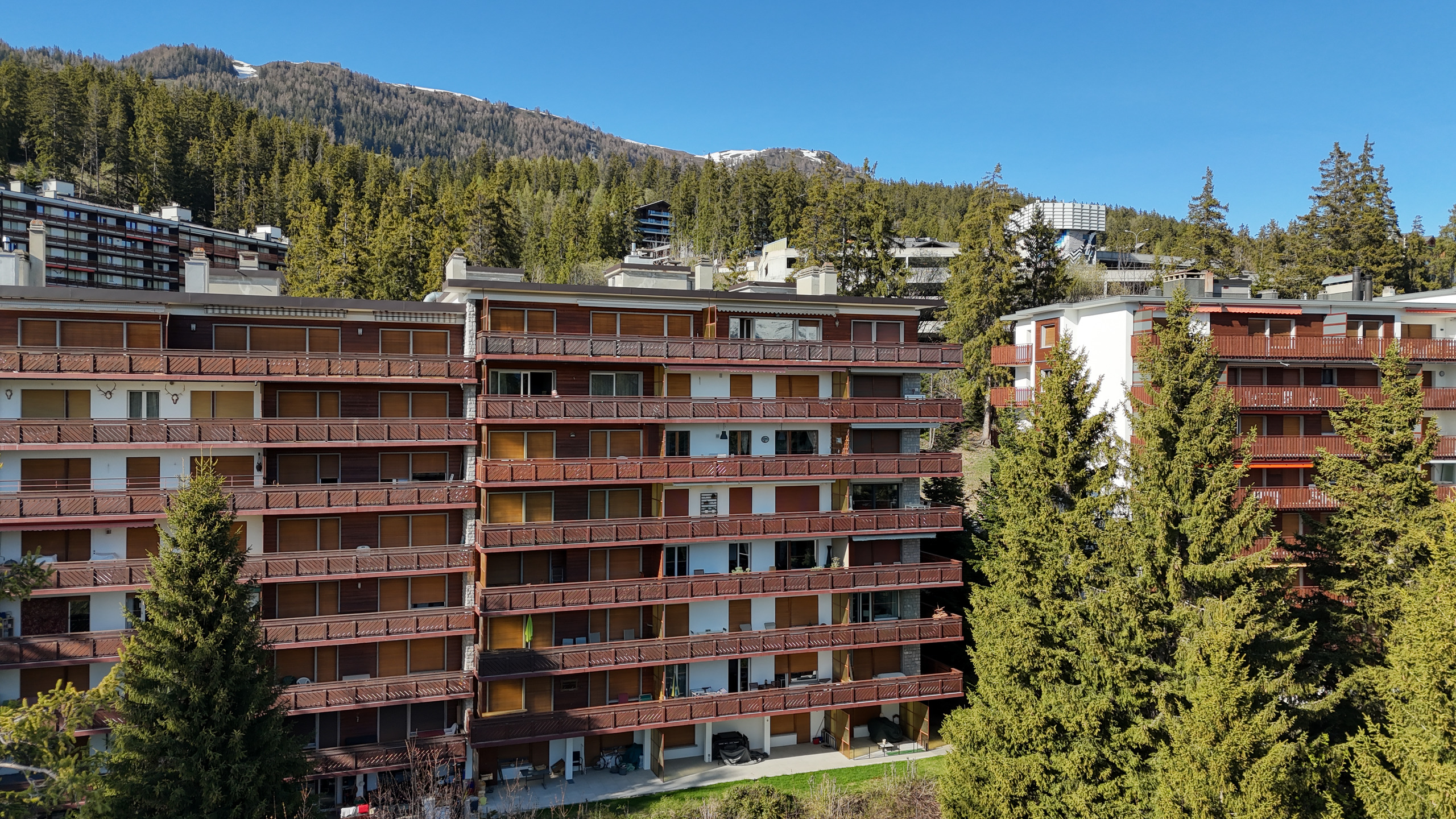Mehrfamilienhaus in alpiner Lage