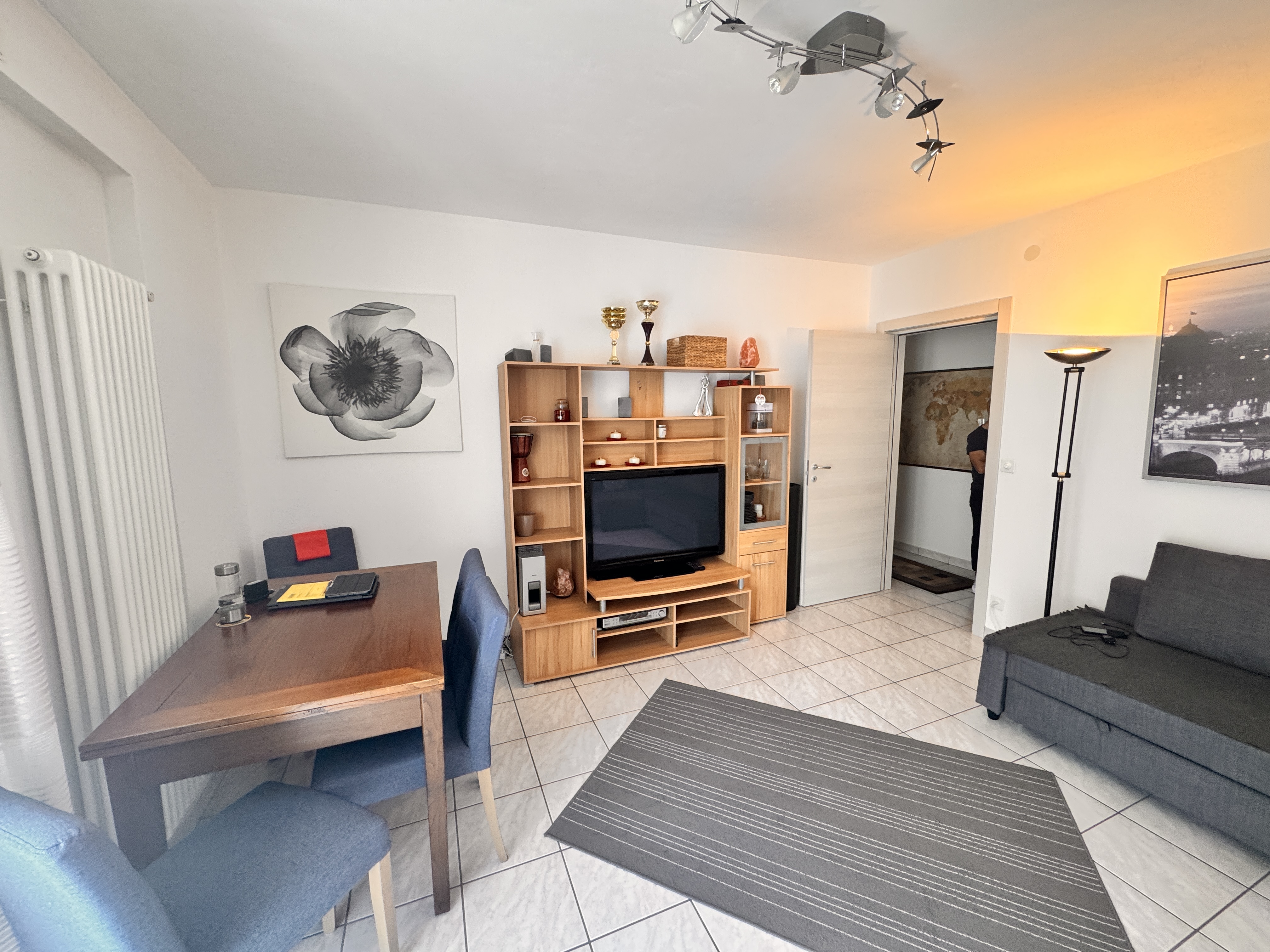 Wohnzimmer mit Essbereich