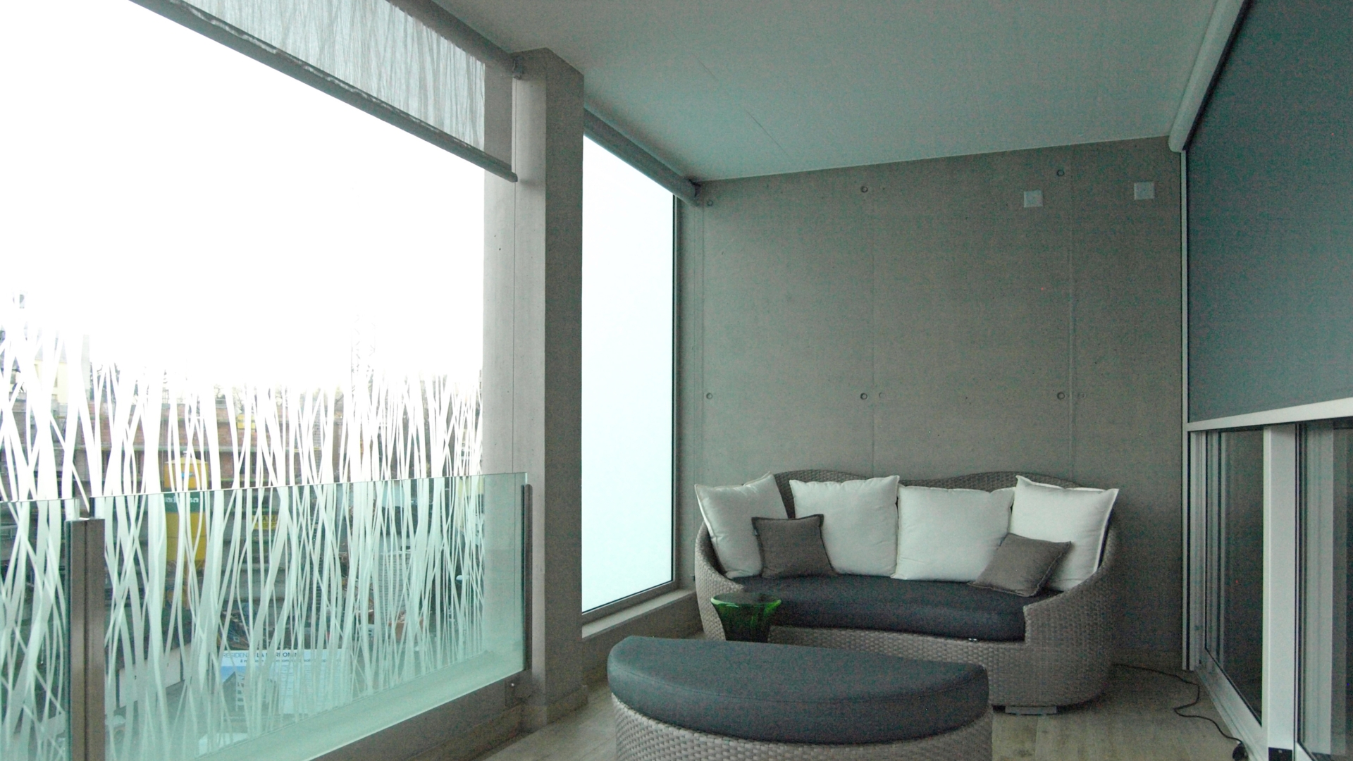 Balkon mit Sitzgruppe