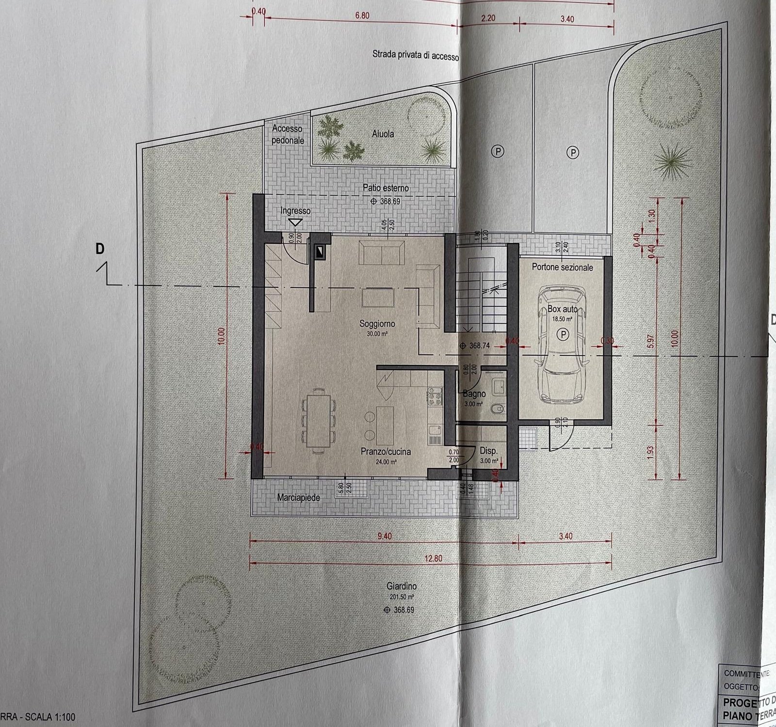 Grundriss eines Erdgeschosses mit Garten, Patio und Garage