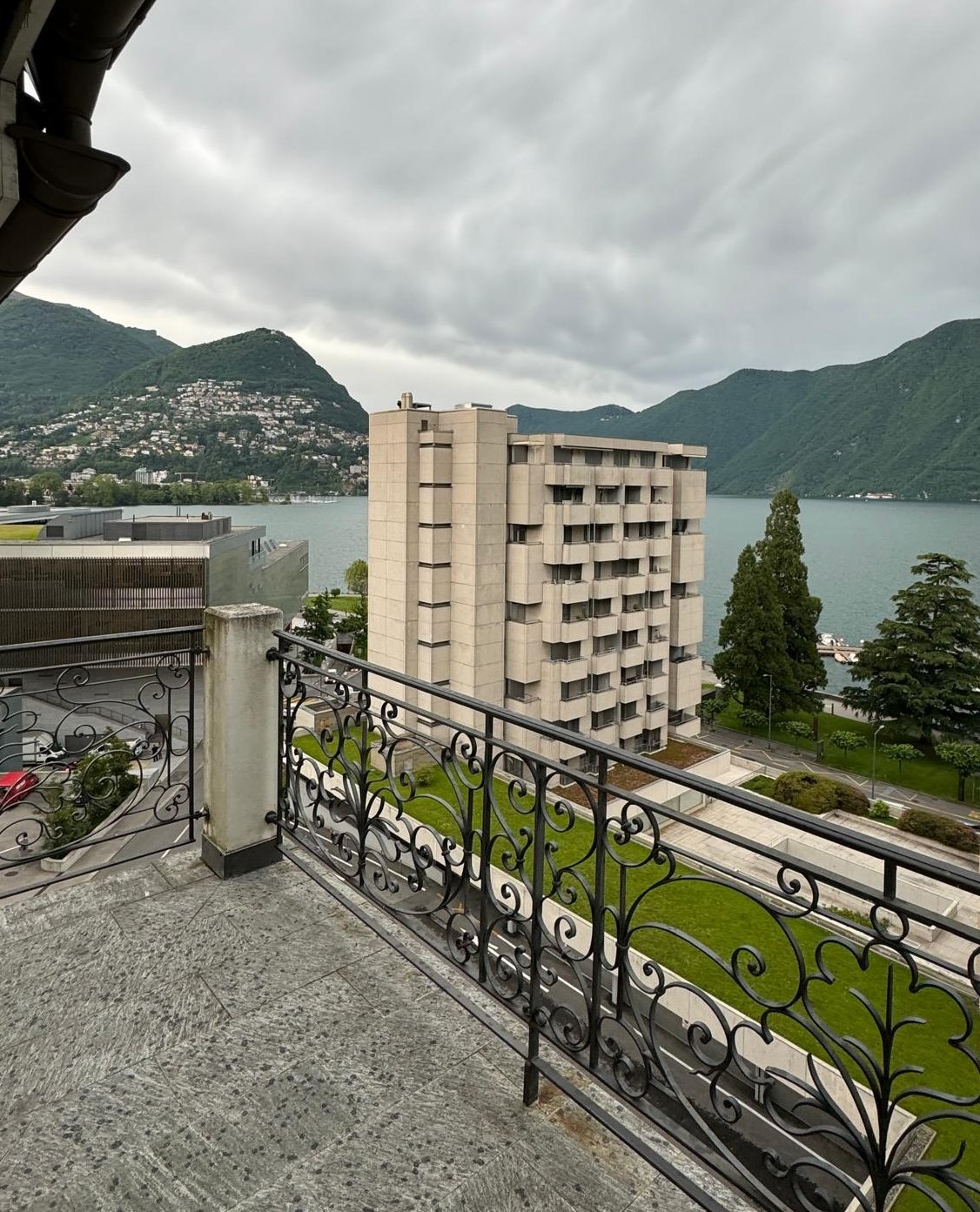 Balkon mit Seeblick