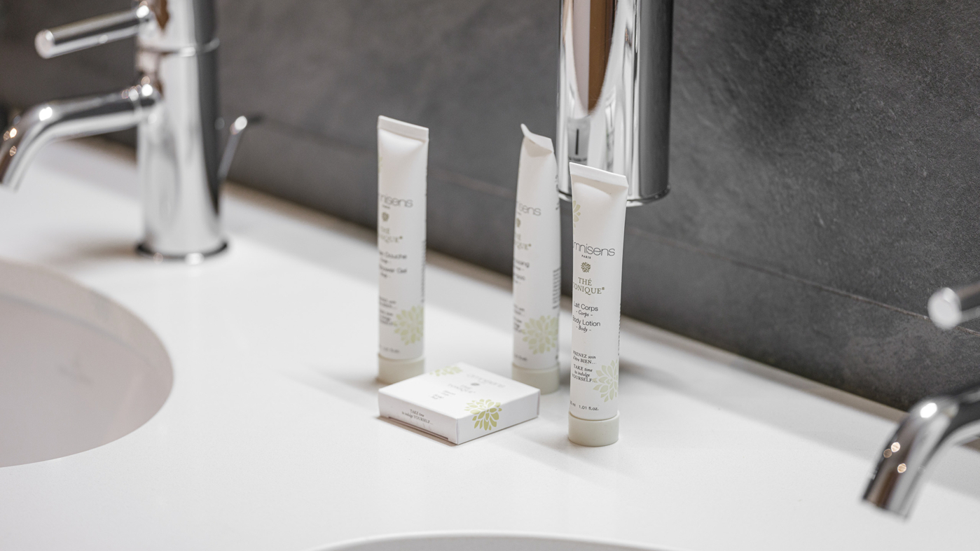 Moderne Waschkonsole im Badezimmer