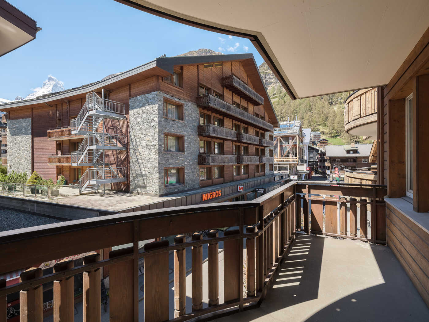 Balkon mit Bergblick