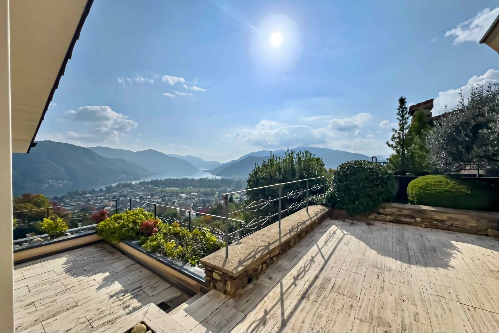Terrasse mit Panoramablick
