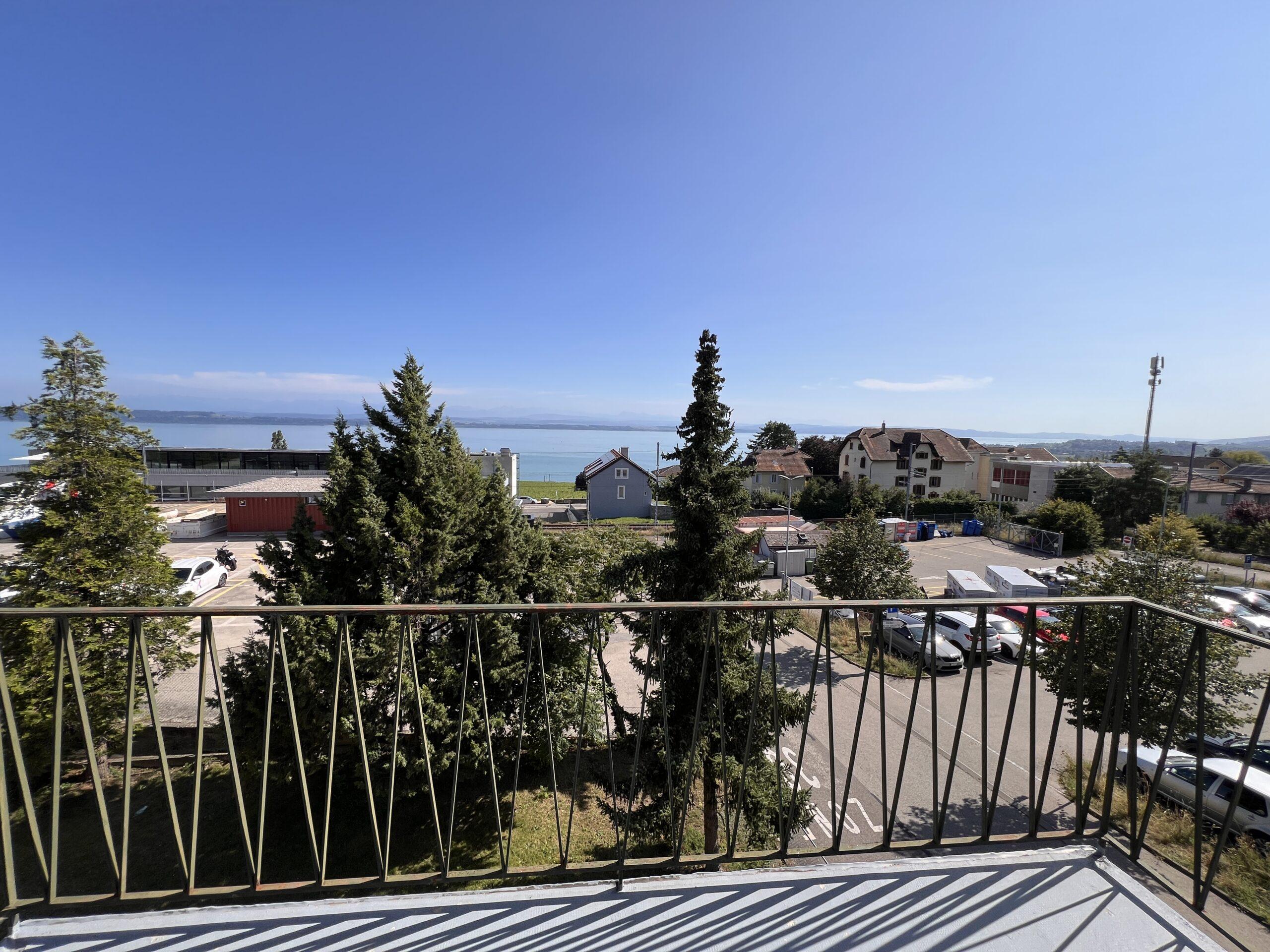 Balkon mit Seeblick