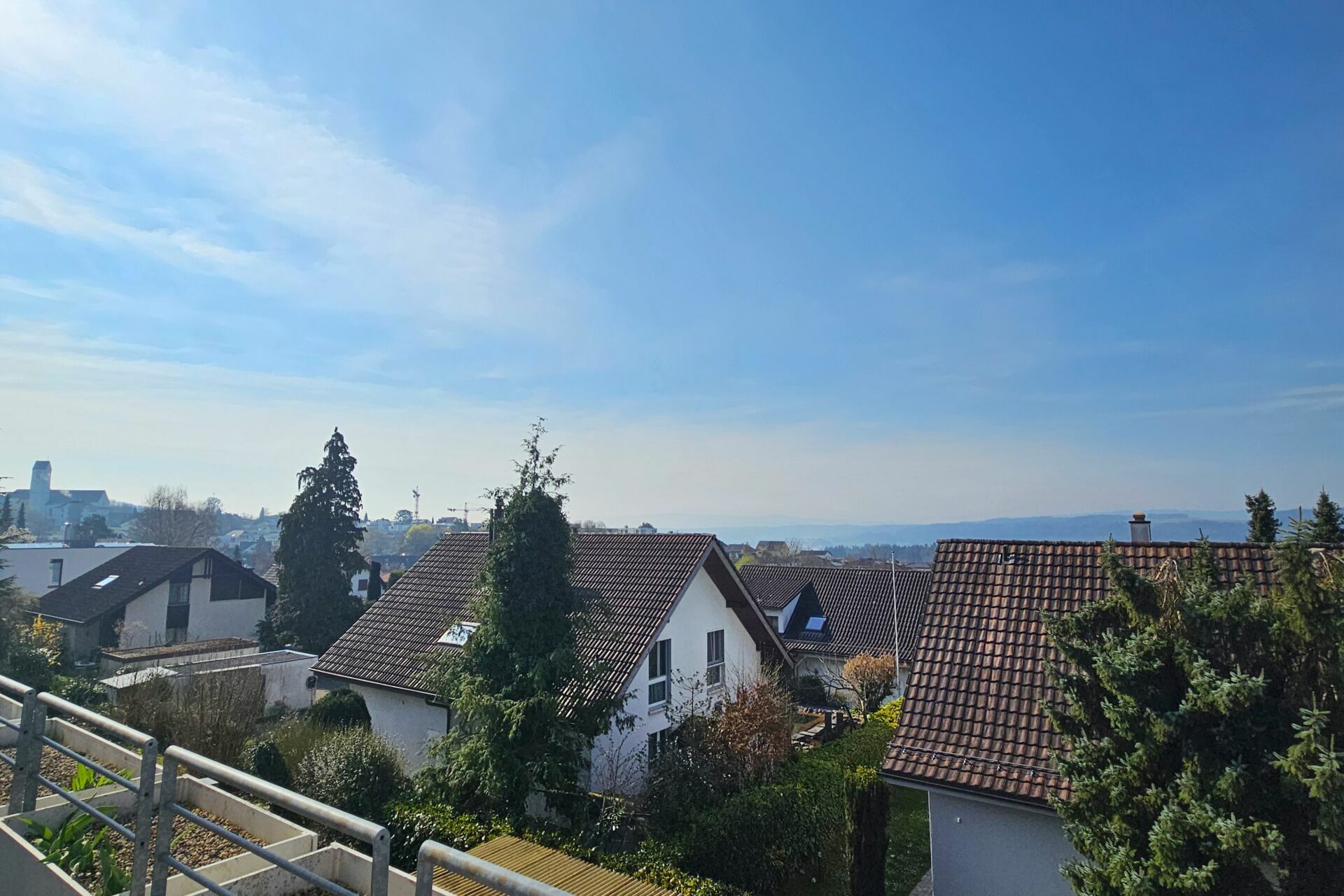 Blick über Wohnhäuser und Dächer