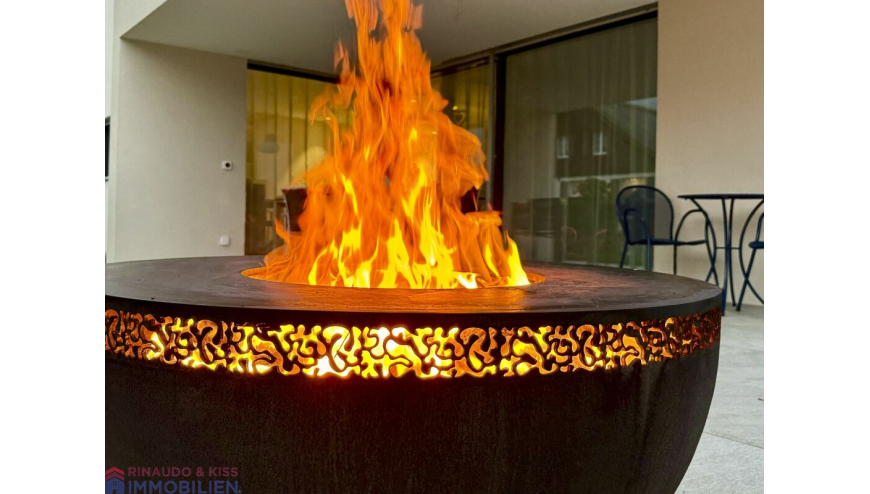 Terrasse mit Feuerstelle