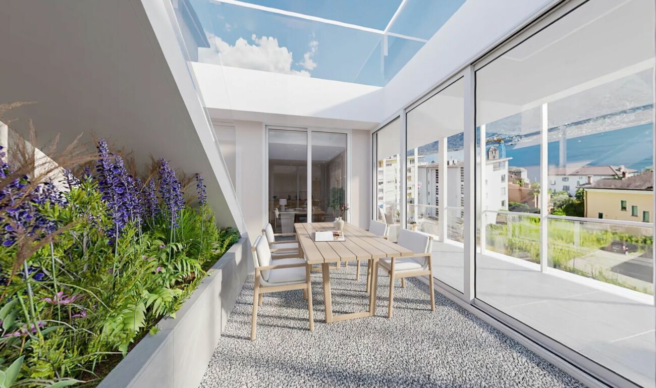 Moderner Balkon mit Meerblick