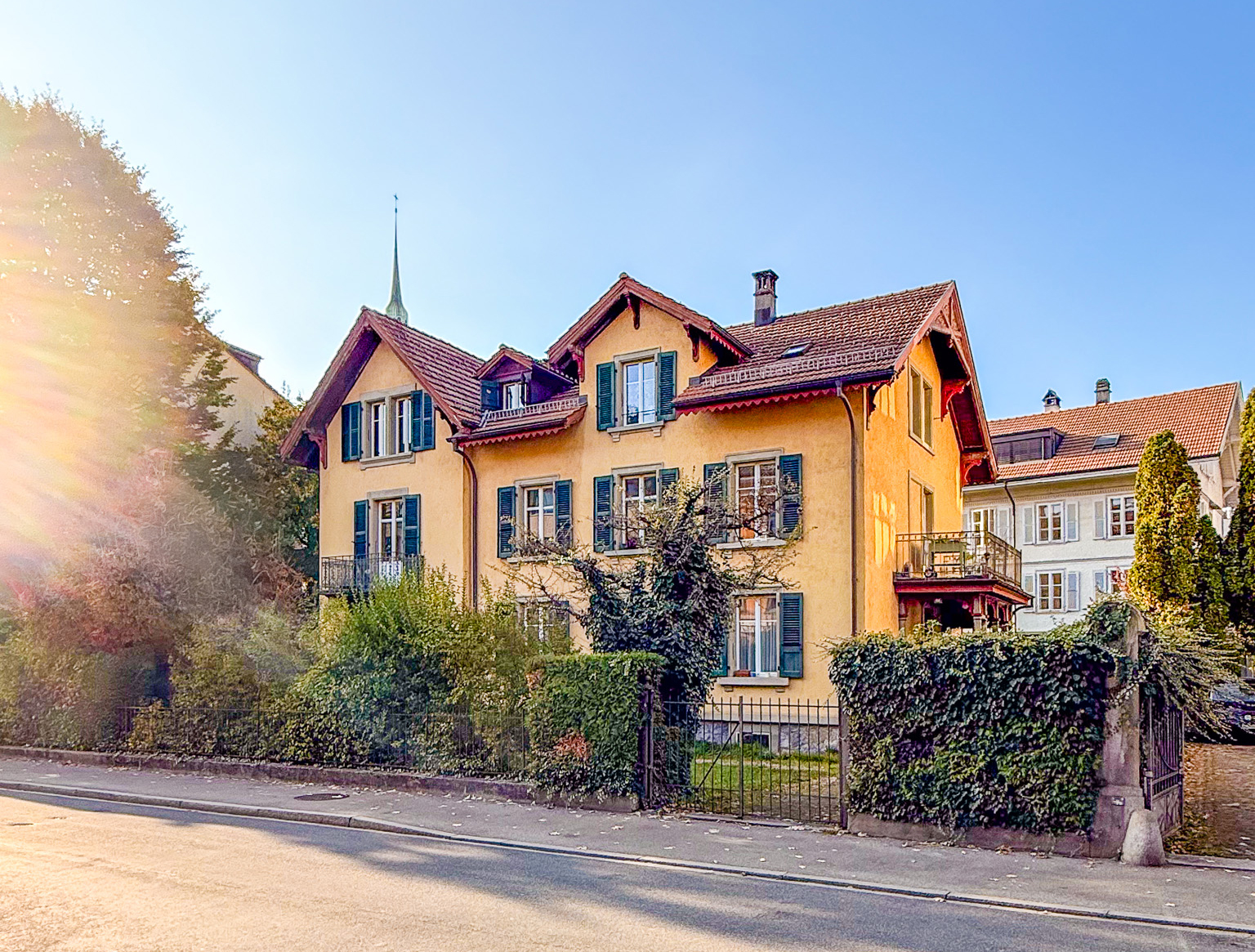 Historische Wohnvilla mit Garten