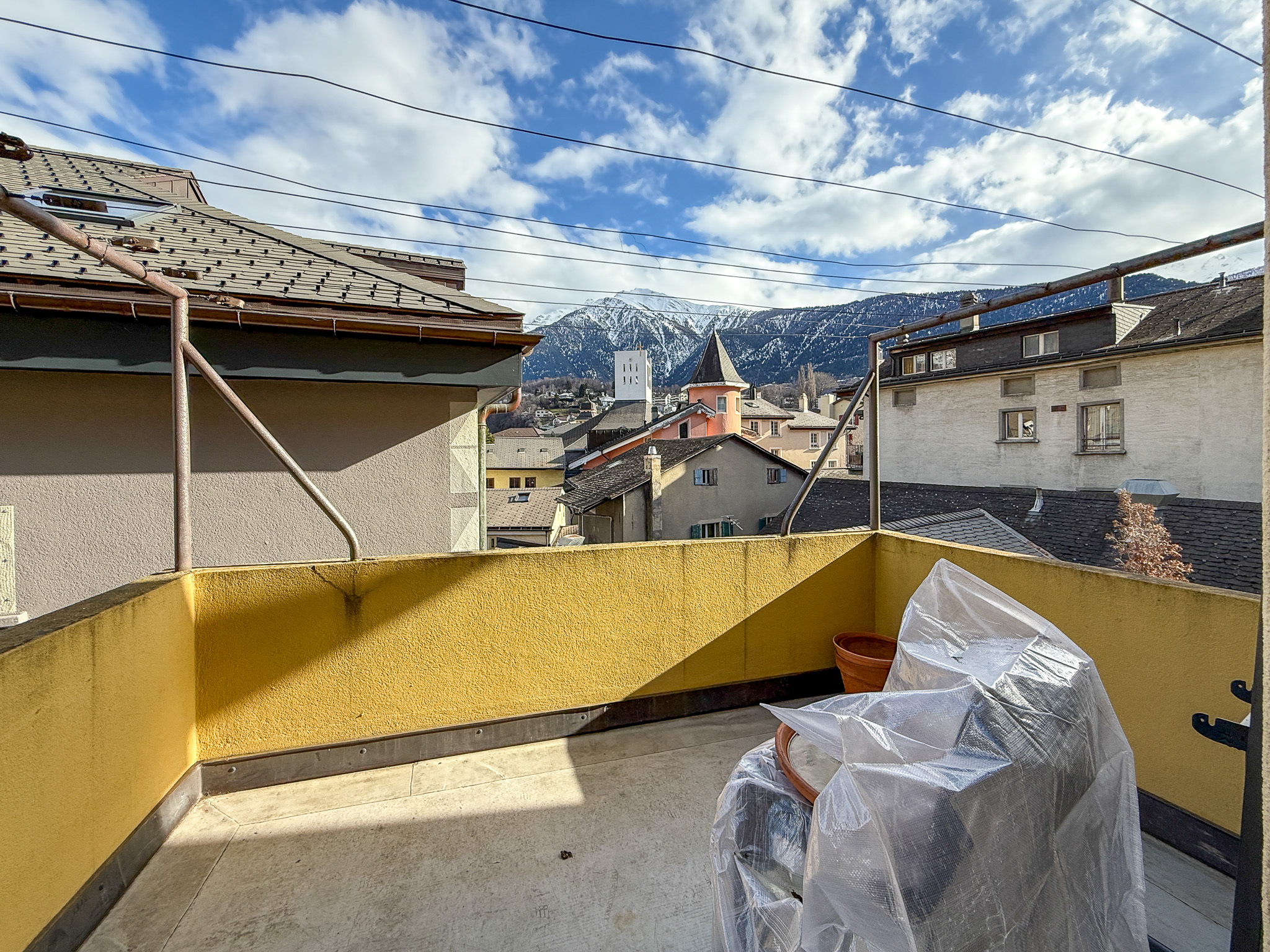 Balkon mit Bergblick