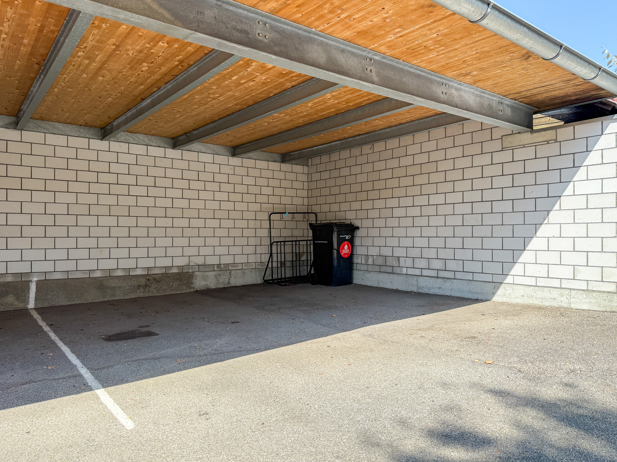 Überdachter Stellplatz/Carport