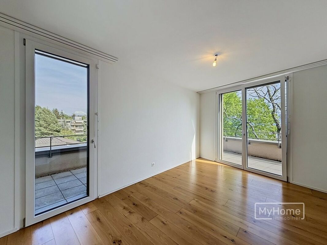 Wunderschöne Wohnung mit 360°-Terrasse und Dachterrasse – Lausanne