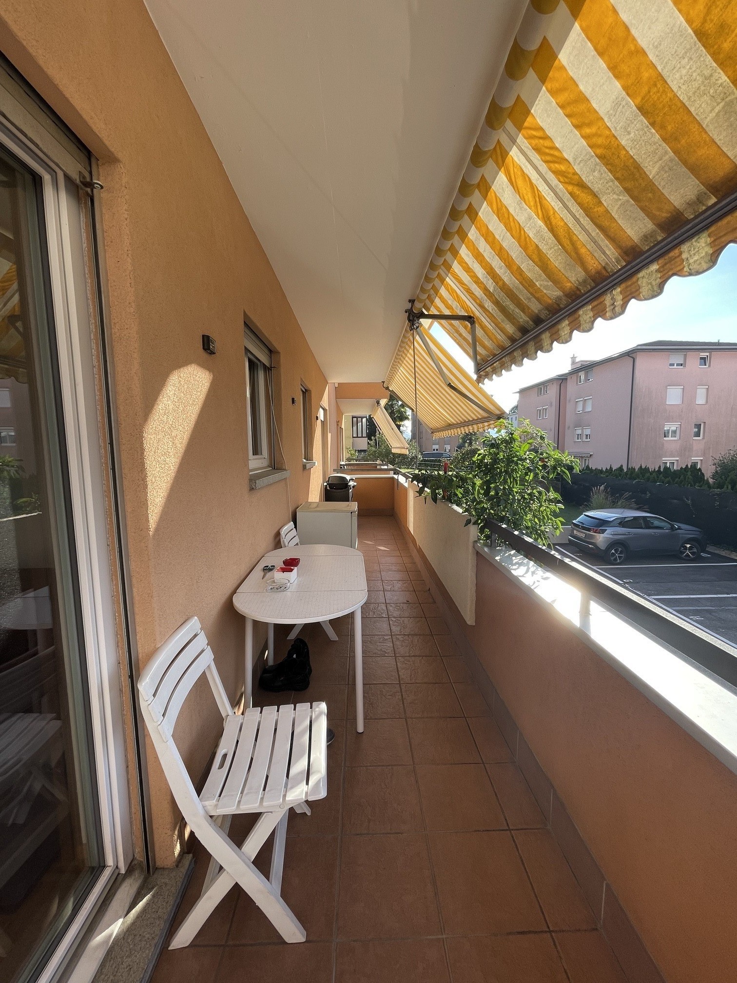 Balkon mit Markise
