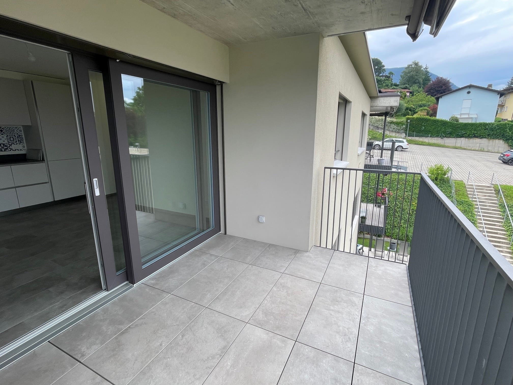 Balkon mit Blick auf Außenbereich