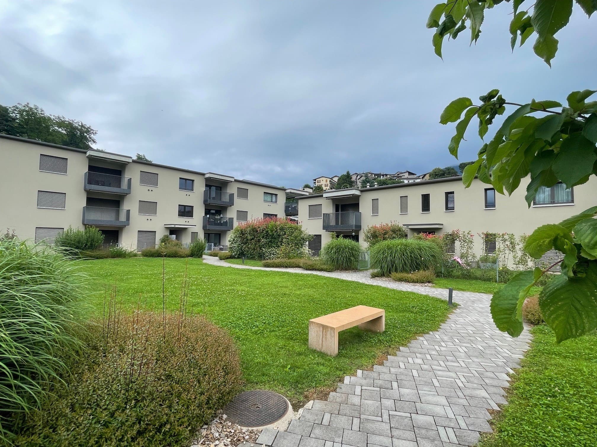 Wohnanlage mit Innenhof und Garten