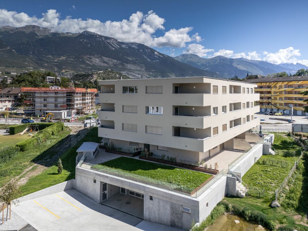 Mehrfamilienhaus in alpiner Lage