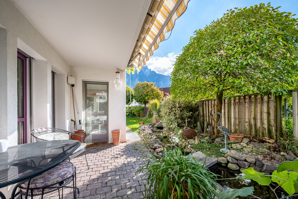 Terrasse mit Gartenblick