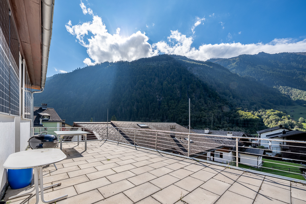 Terrasse mit Bergpanorama