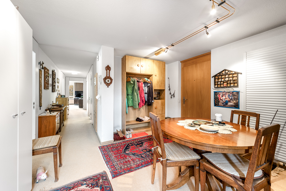 Essbereich mit Flur und Garderobe