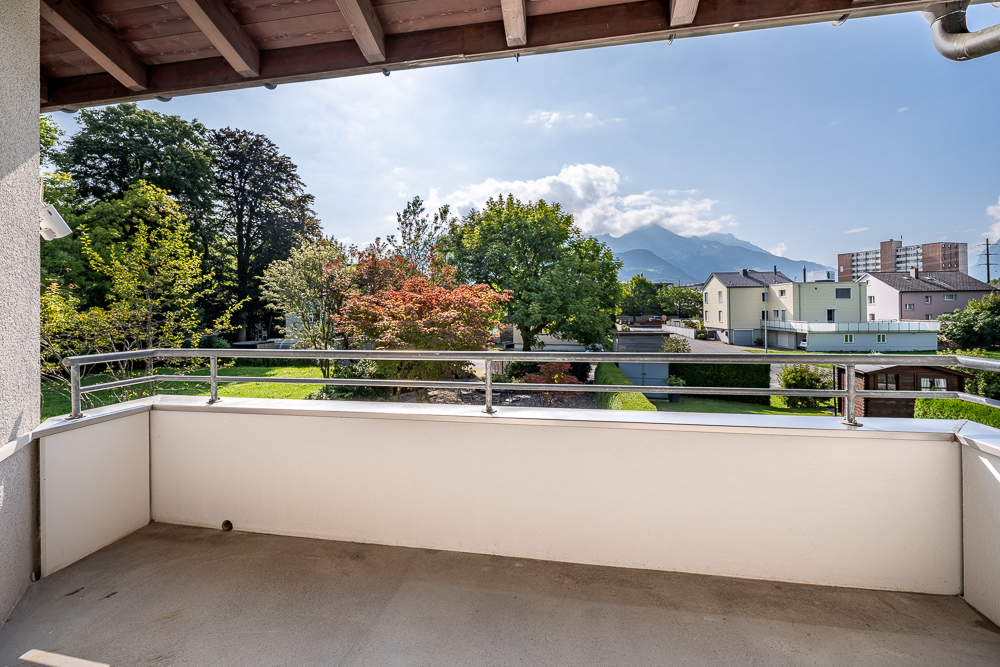 Balkon mit Bergblick