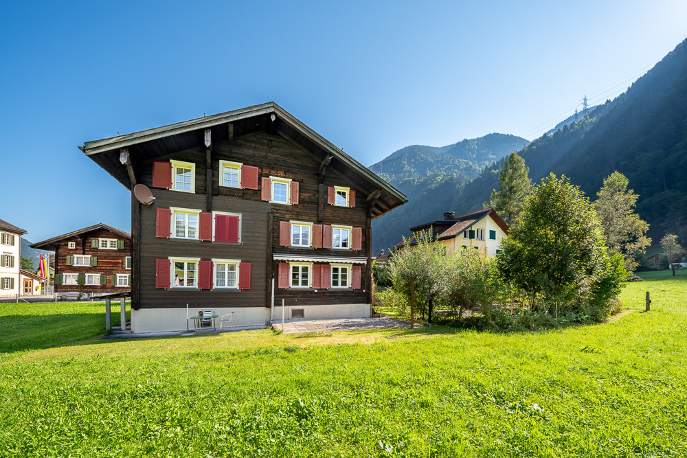 Bergchalet mit Garten