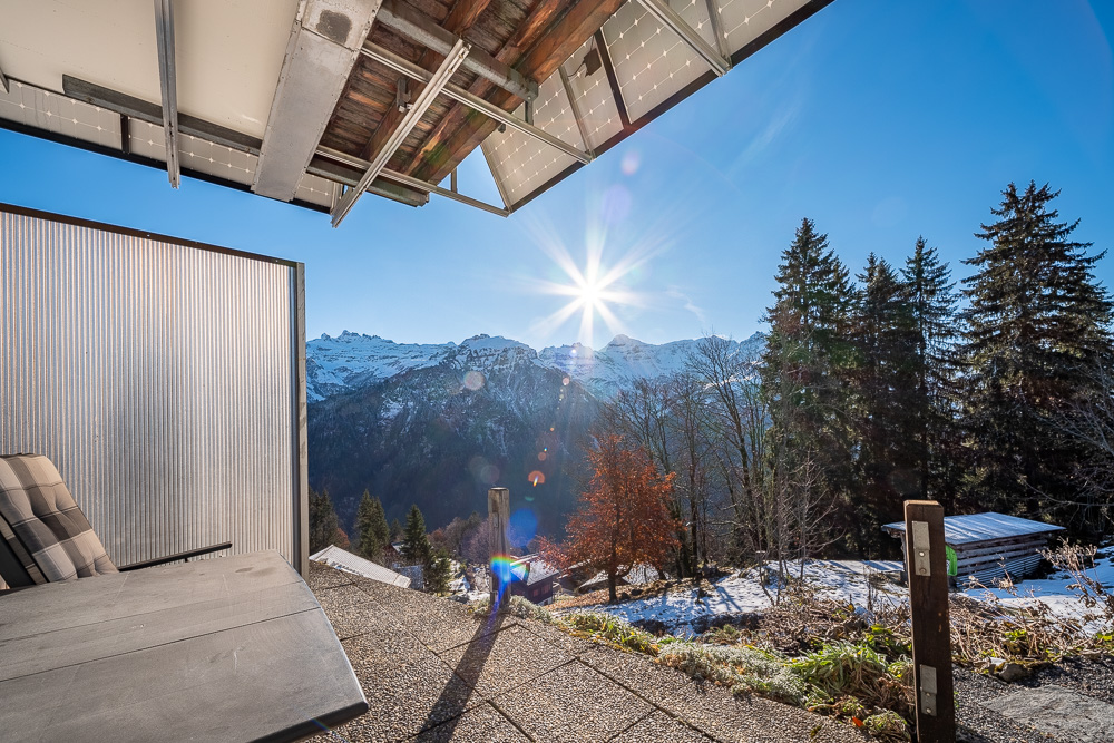 Balkon oder Terrasse mit Bergpanorama