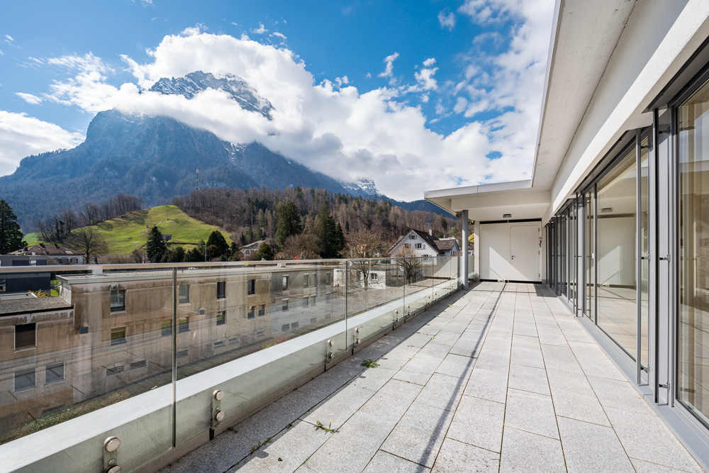 Balkon mit Bergblick