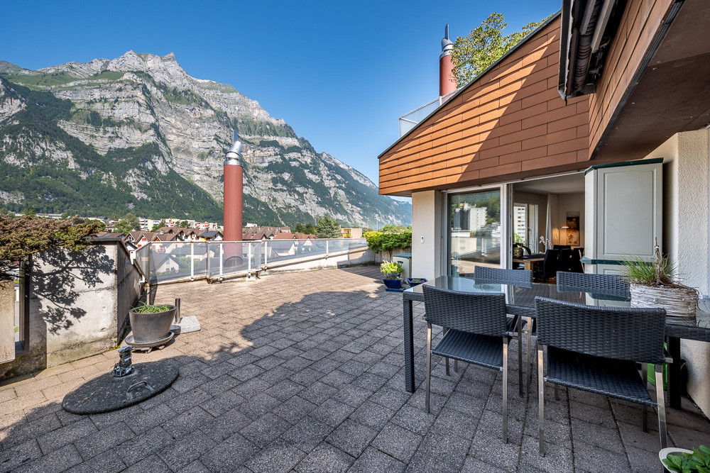 Terrasse mit Bergblick