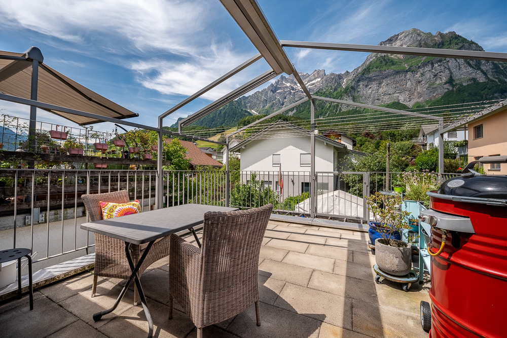 Dachterrasse mit Bergblick