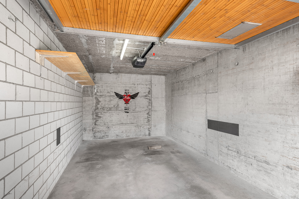 Beton-Garage oder Kellerraum
