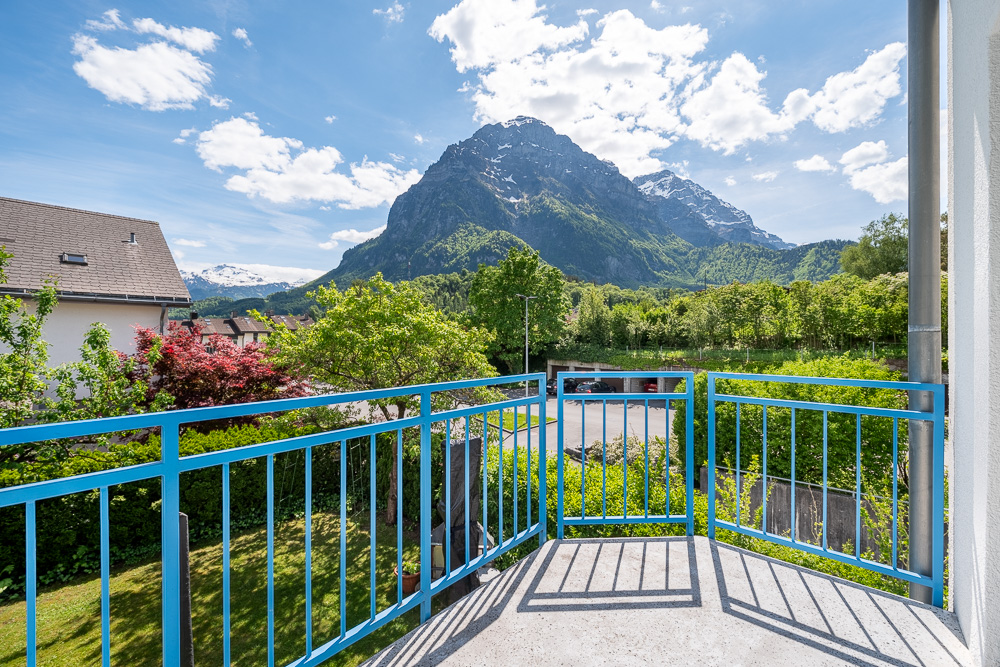 Balkon mit Bergblick
