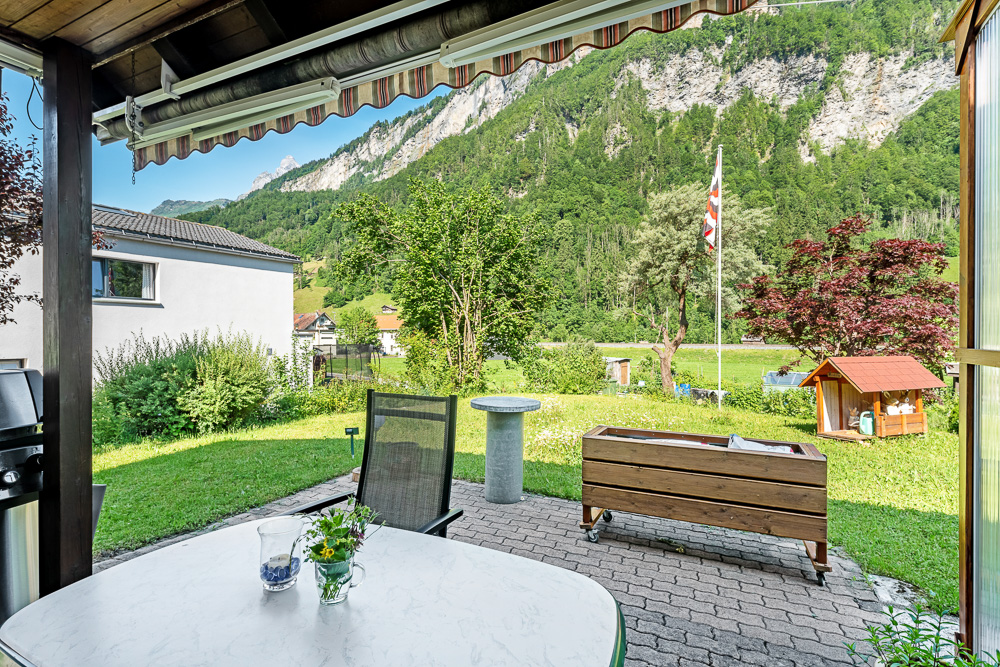 Terrasse mit Bergblick