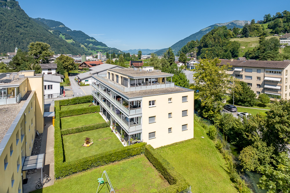 Wohnanlage in alpiner Umgebung