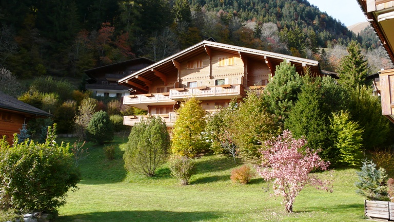 Alpenchalet mit Garten