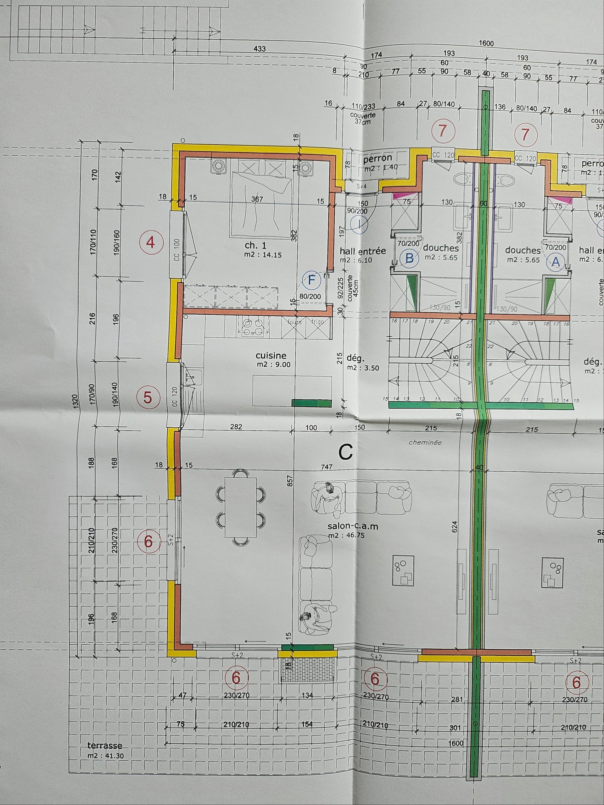 Grundriss mit Wohn- und Schlafbereichen