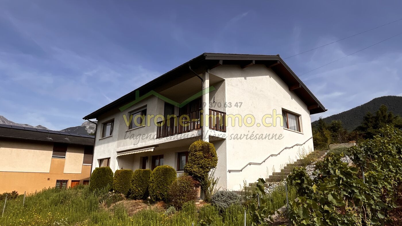 Einfamilienhaus im alpinen Umfeld