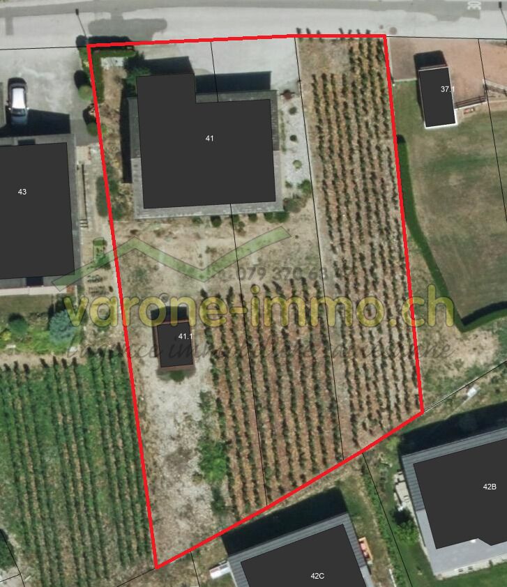 Luftbild eines Grundstücks mit Parzellengrenzen