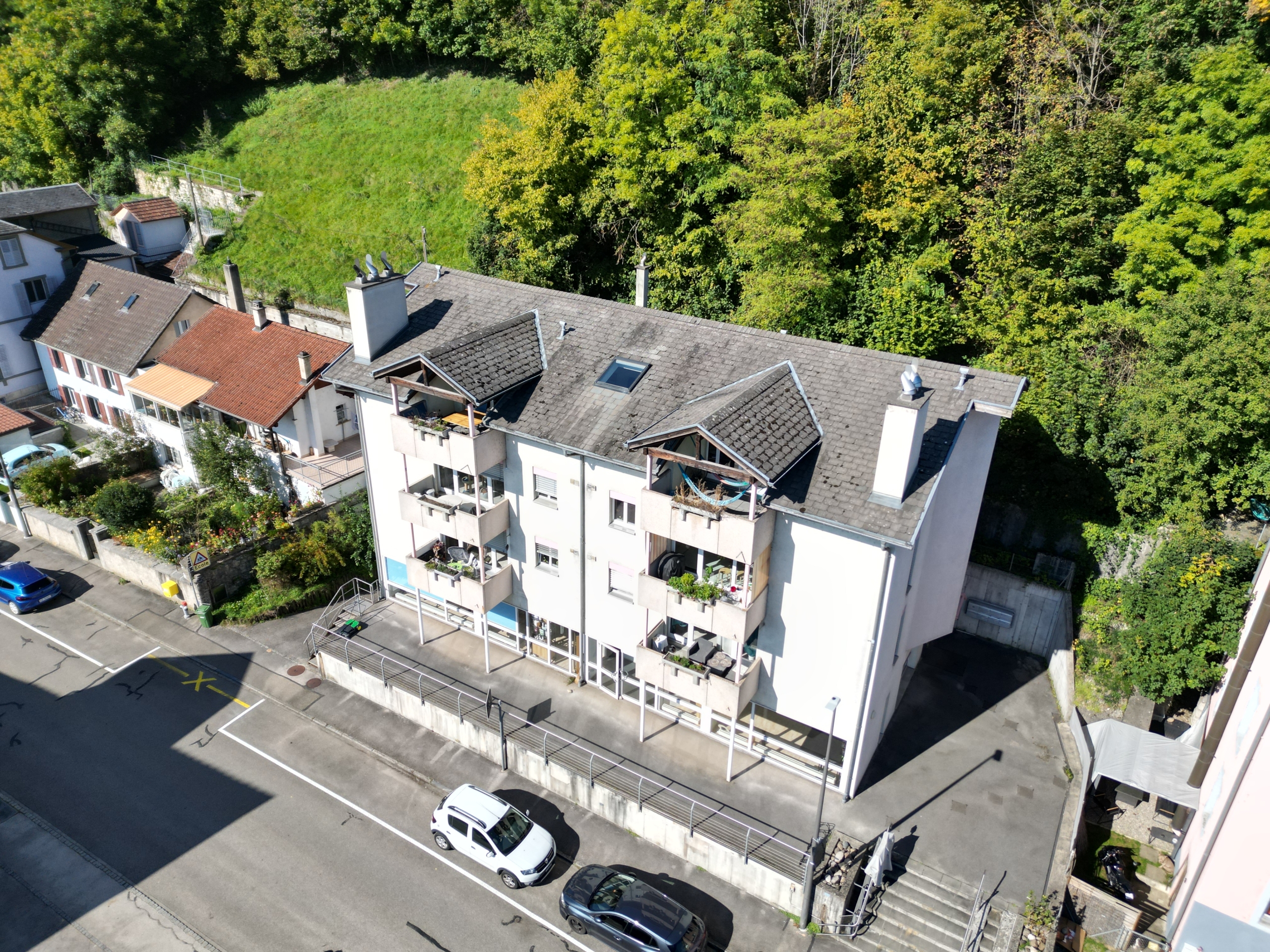 Mehrfamilienhaus aus der Luft
