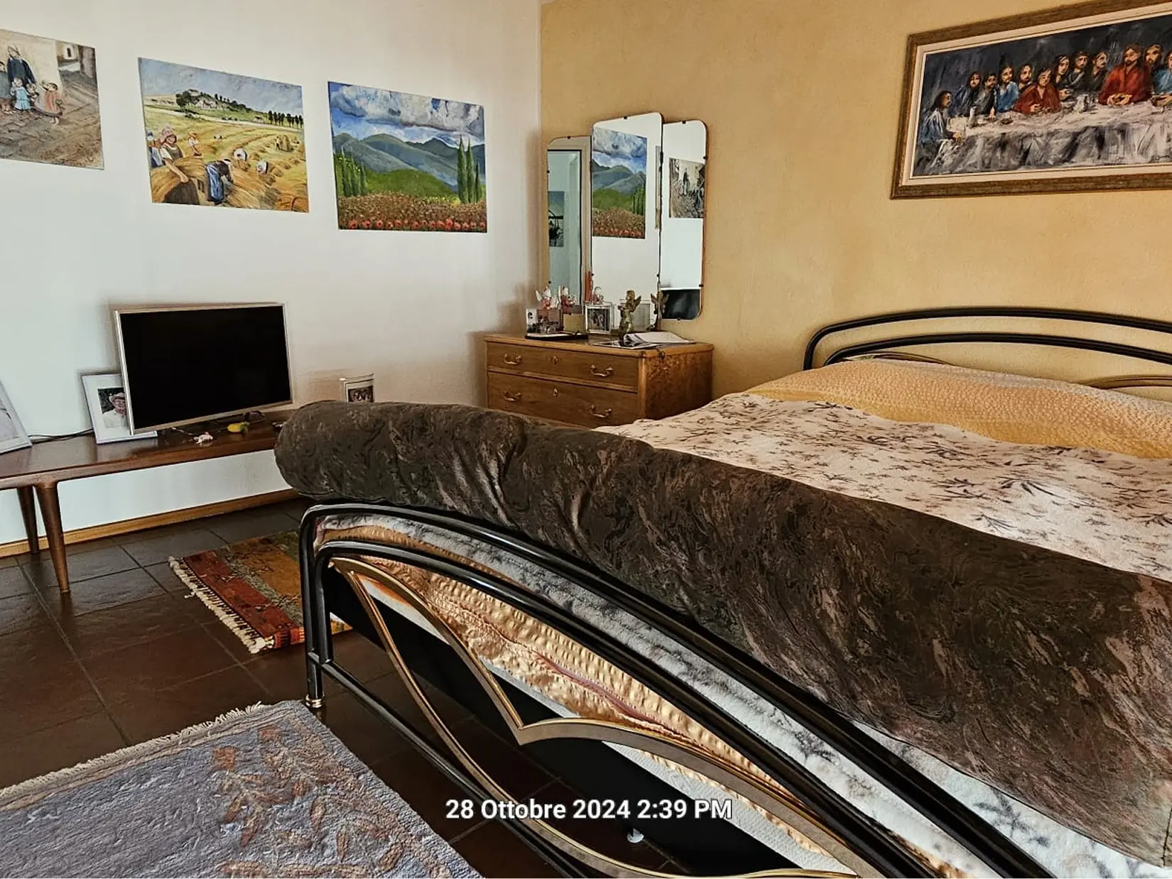 Schlafzimmer mit nostalgischer Einrichtung
