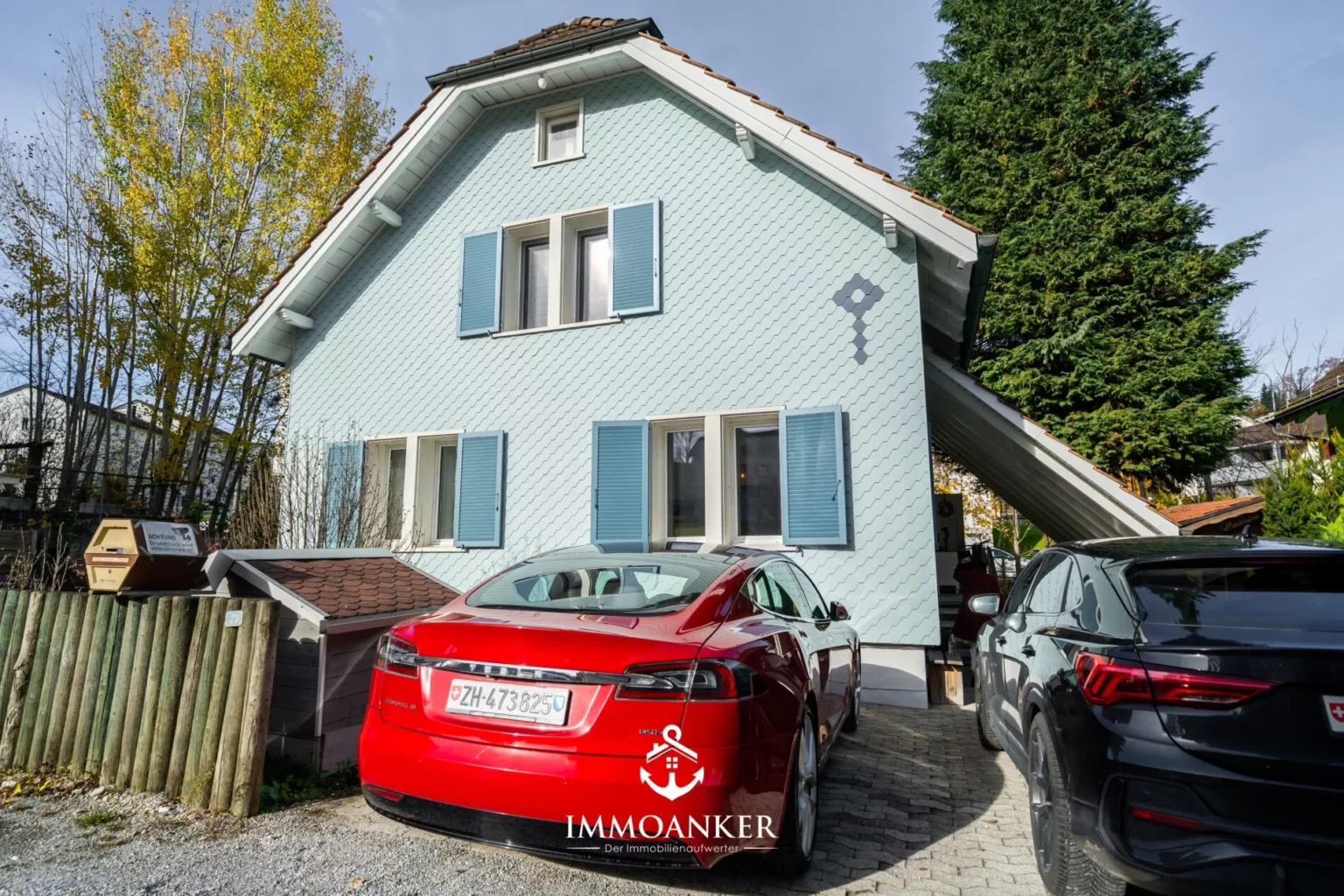 Einfamilienhaus mit Auffahrt