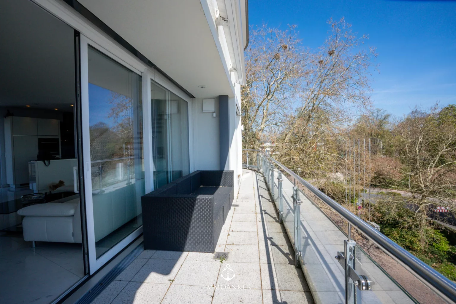 Balkon mit Blick ins Grüne