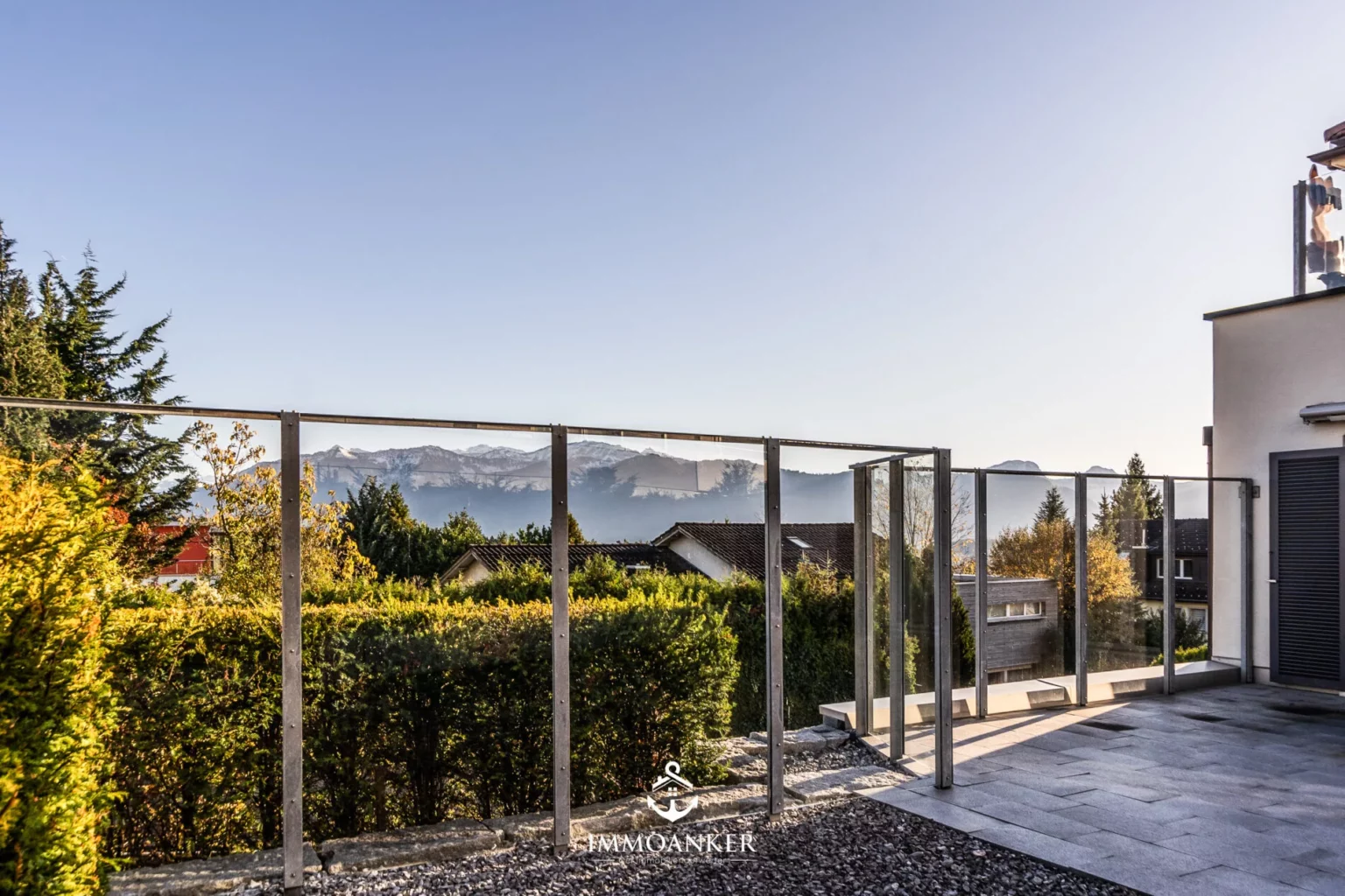 Terrasse mit Bergblick